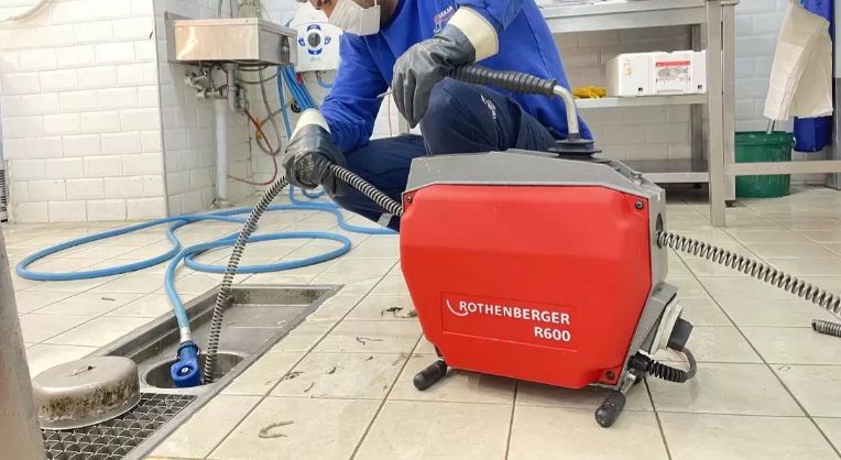 Üsküdar Tesisatci Gider Mutfak Açmak 